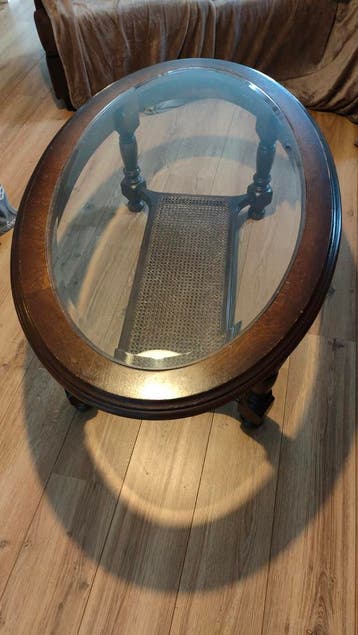 Salontafel met glasplaat