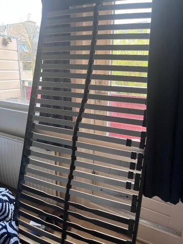 Gratis op te halen: Lattenbodem eenpersoonsbed