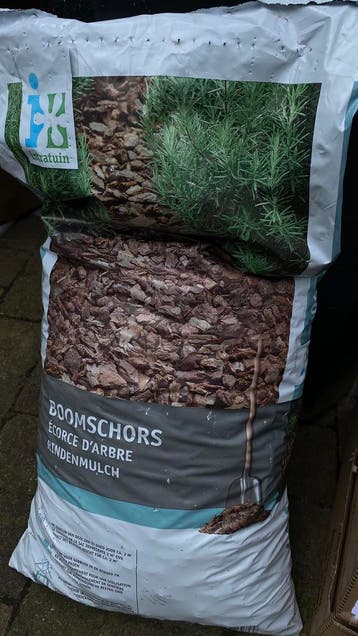 Gratis dichte zak boomschors