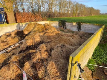 Gratis paardenmest met stro - Ideaal voor uw tuin!