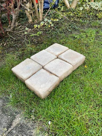 Betonklinkers 14x14x6 cm - 11,5 m2 gratis af te halen