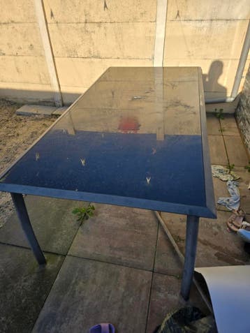 Tuintafel met glazen blad