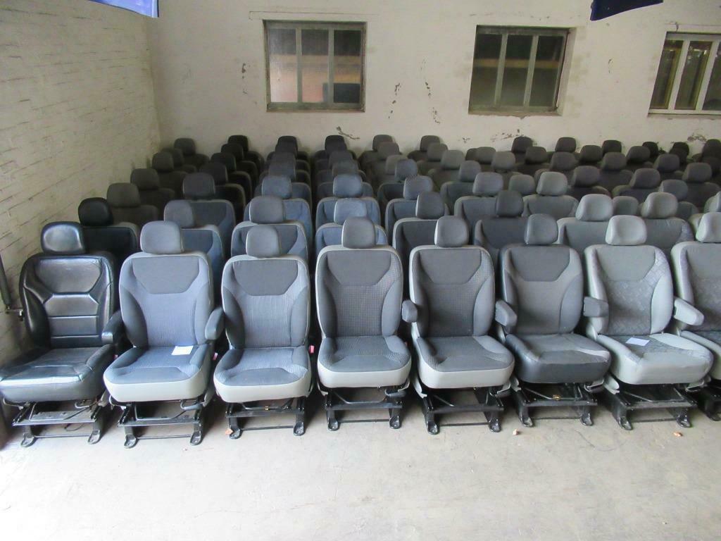 stoel bestuurders- bijrijdersstoel Vivaro Trafic Primastar, Ophalen of Verzenden, Gebruikt, Renault