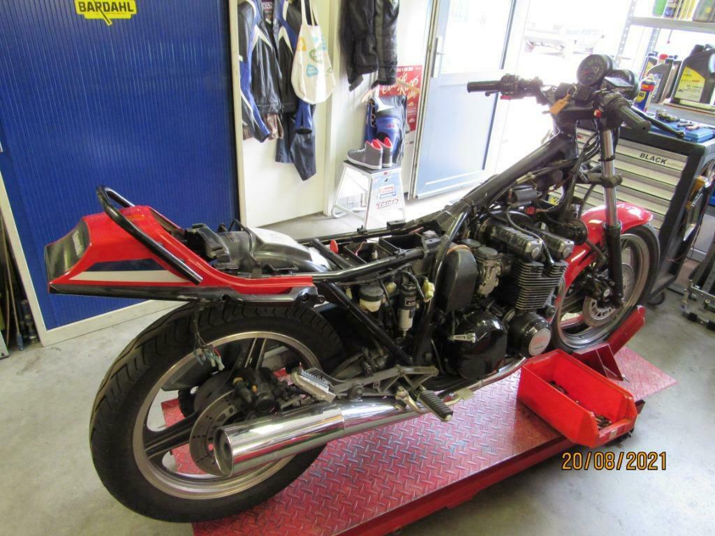 Op zoek naar GPZ400 delen ? Kawasaki GPZ 400 (b.j. 1985 >), Ophalen of Verzenden, Gebruikt