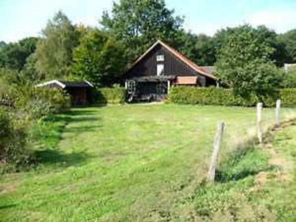 Vakantiehuisje in Olst, Salland, Overijssel., 2 slaapkamers, 2 personen, In bos, Overijssel