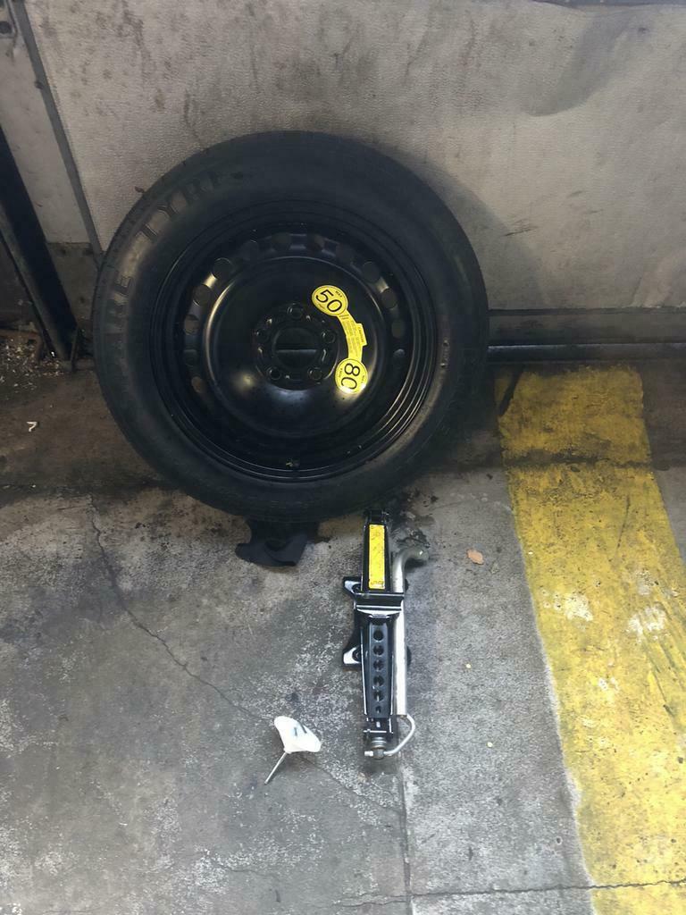 Thuiskomer Volvo v40 v50 v70 s40 s60 s80 c30, Banden en Velgen, Nieuw, Ophalen of Verzenden, All Season