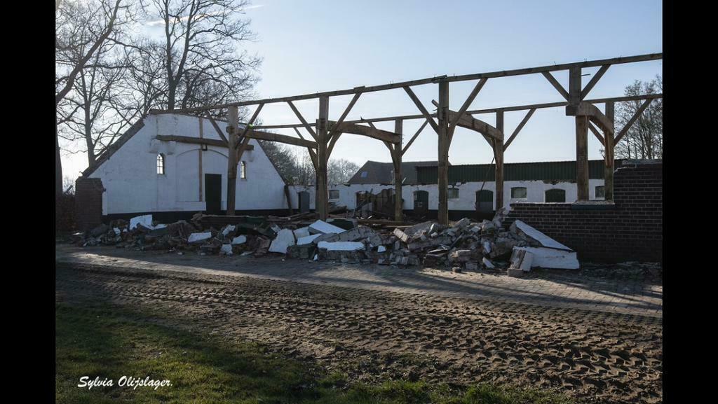 Gezocht kap/schuur, boerderij met eiken gebinten balken, Doe-het-zelf en Verbouw, Hout en Planken, Eiken, Ophalen