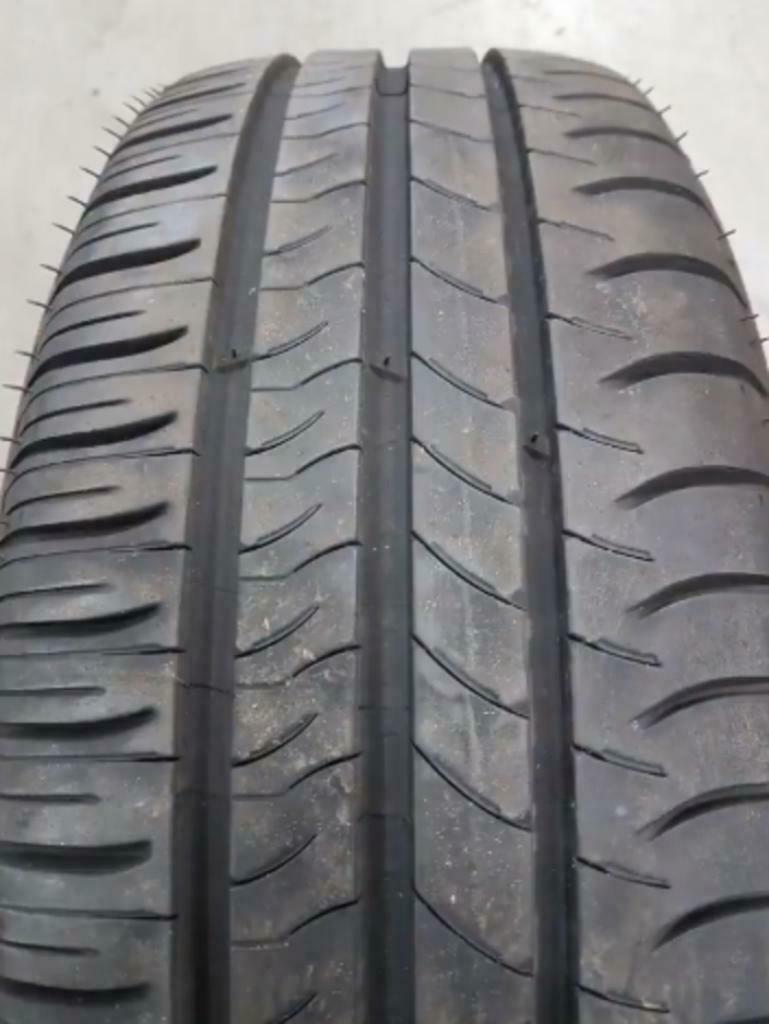 175 65 15 / 185 65 15 / 195 65 15 / 205 60 15 zomerbanden, Gebruikt, Overige, Overige maten, Band(en)