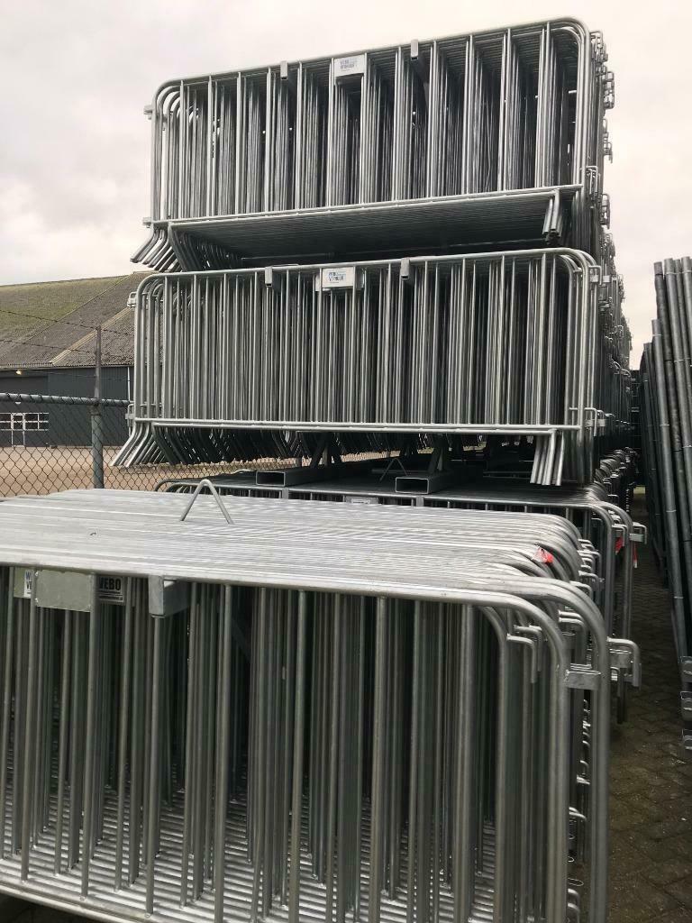 Dranghekken Huren / Te Huur, Ophalen, Zo goed als nieuw