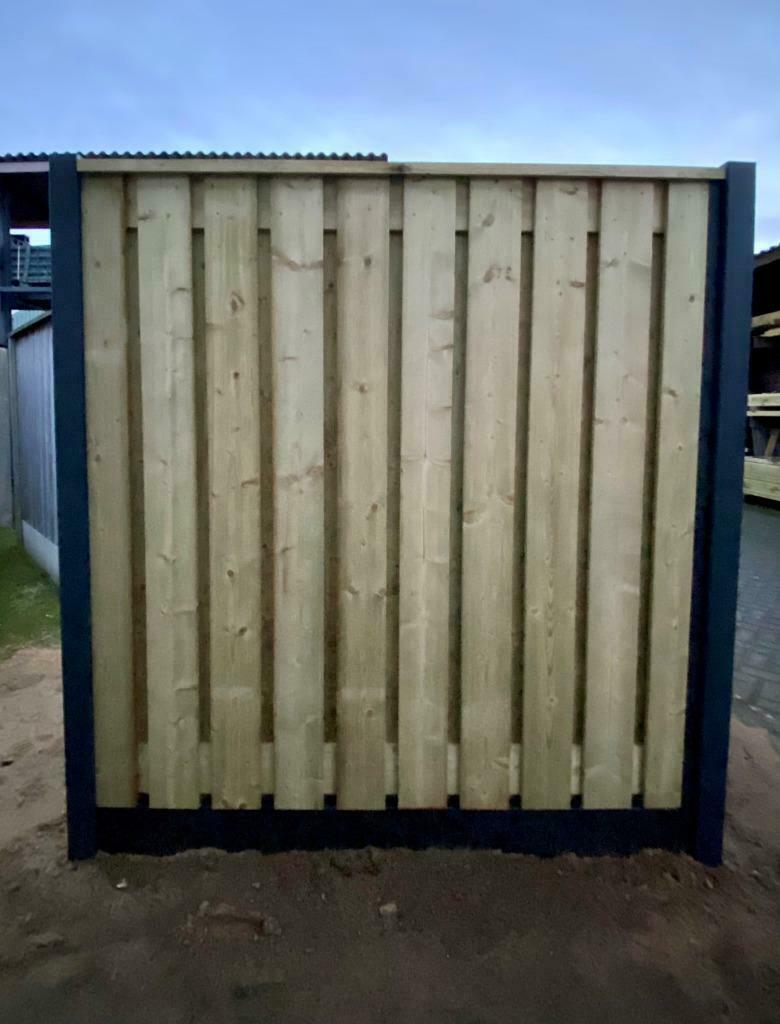 Schutting aluminium, kunststof, hout combi Onderhouds arm !, Tuin en Terras, Schuttingen, Ophalen, 1 tot 2 meter, 6 meter of meer