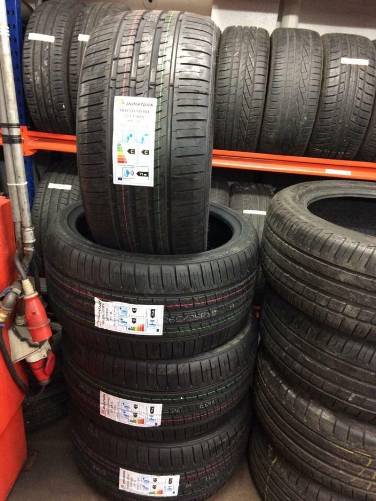 265 35 18 Duraturn Mozzo Sport 97Y XL NIEUW, Ophalen, 18 inch, 265 mm, Nieuw