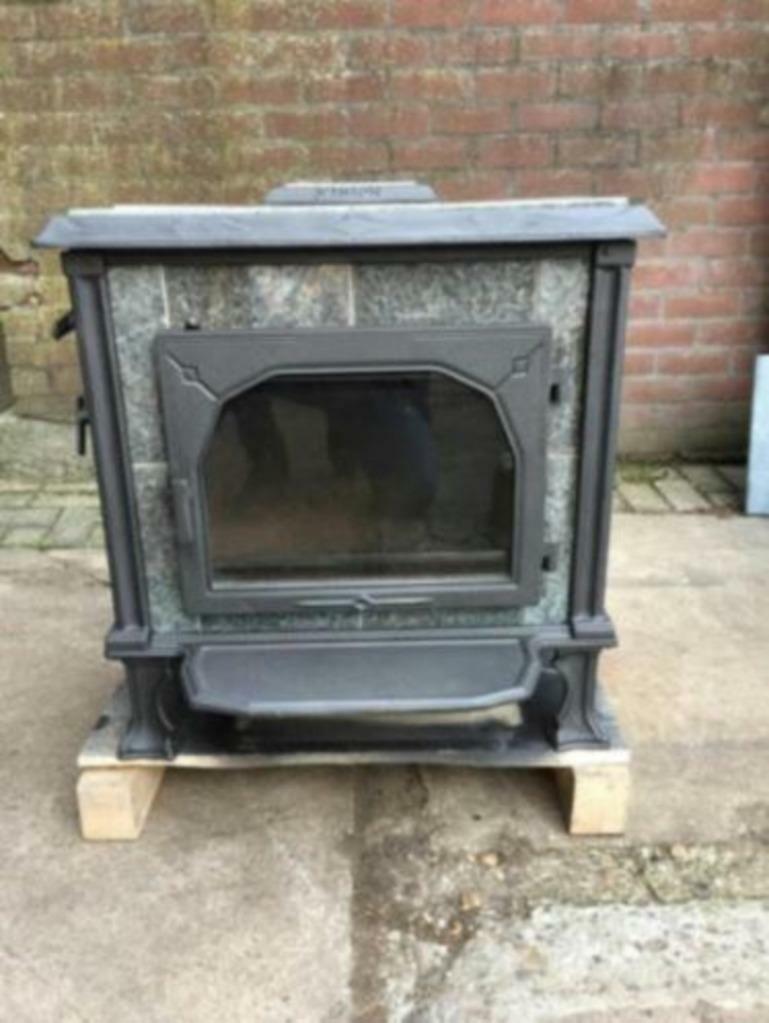 zeer jonge ALTECH vision plus speksteenkachel 5 13 kw, Zo goed als nieuw, Hout, Vrijstaand