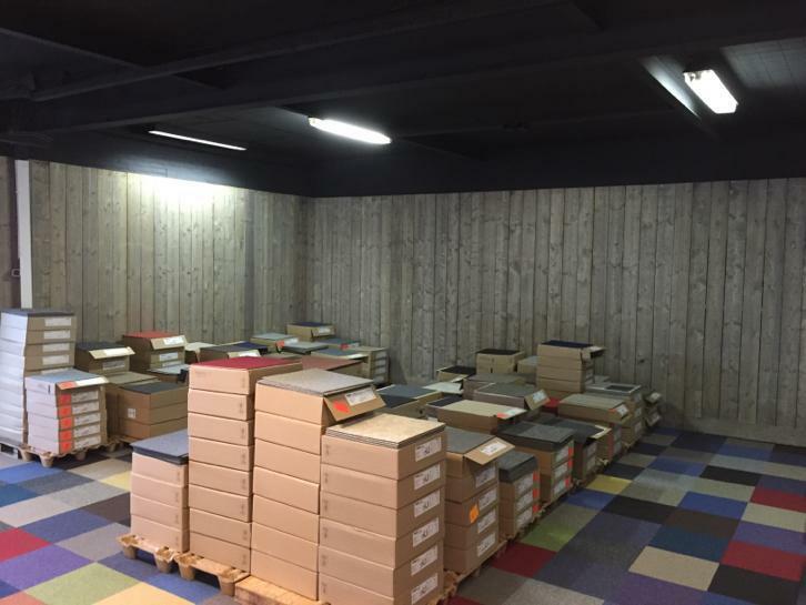 Desso Tapijttegels  €1,- per stuk, Ophalen, Crème, 75 m² of meer, Nieuw