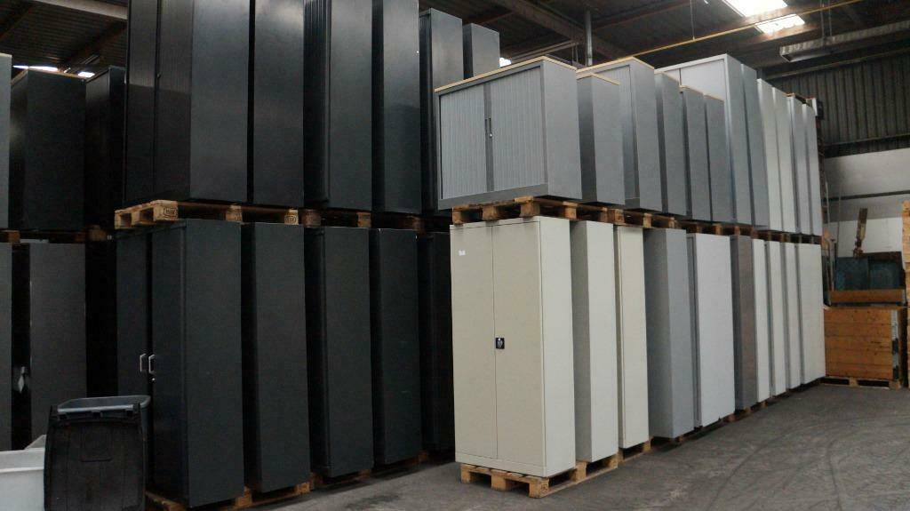 Opkoper kantoorinrichting kantoormeubilair horeca inventaris, Receptie of Entree, Ophalen of Verzenden, Gebruikt, Complete inventaris