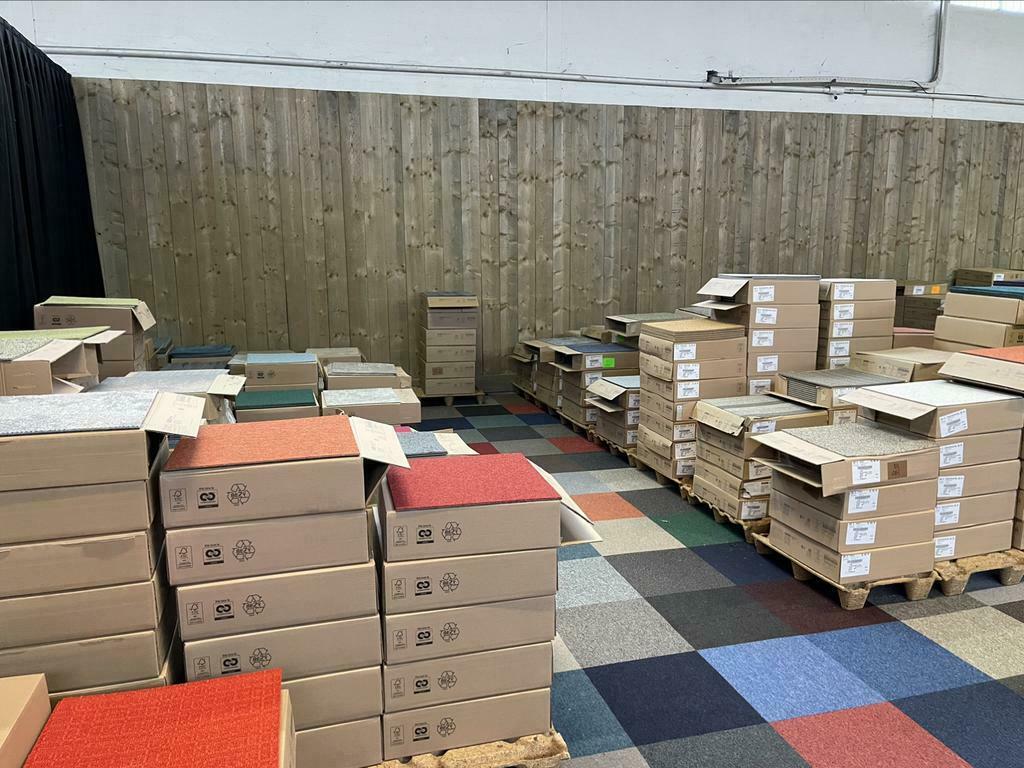 Tapijttegels nieuw Tarkett Desso project kwaliteit, Ophalen, Nieuw, 75 m² of meer, Tapijttegels