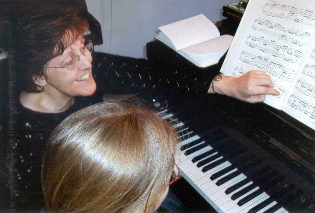 Pianolessen Arnhem (Schuytgraaf), Diensten en Vakmensen, Muziekles en Zangles, Toetsinstrumenten