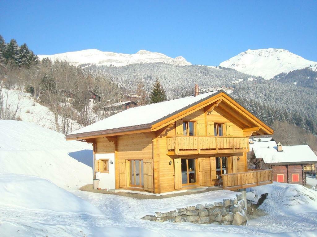 Chalet te huur Crans Montana nog beschikbaar 22-1 maart 2025, Vakantie, Vakantiehuizen | Zwitserland, Open haard, In wintersportgebied