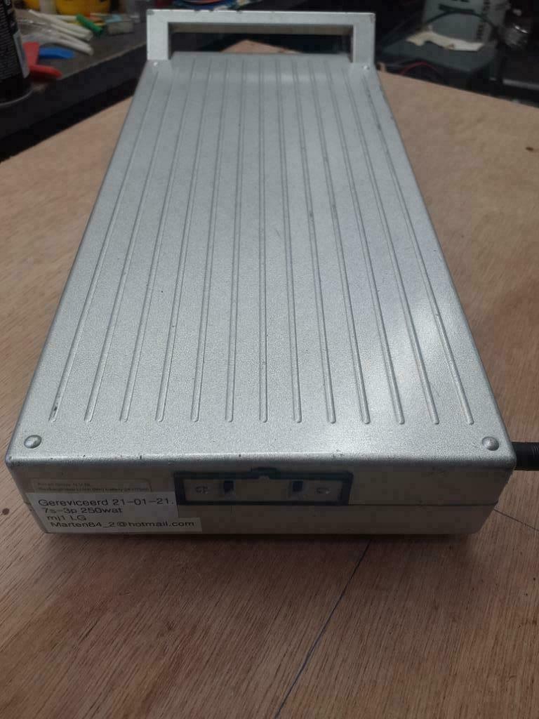 e-motion c2, c3 accu. grijs. en zwart. 15 Ah gereviseerd., Fietsen en Brommers, Ophalen of Verzenden, Nieuw