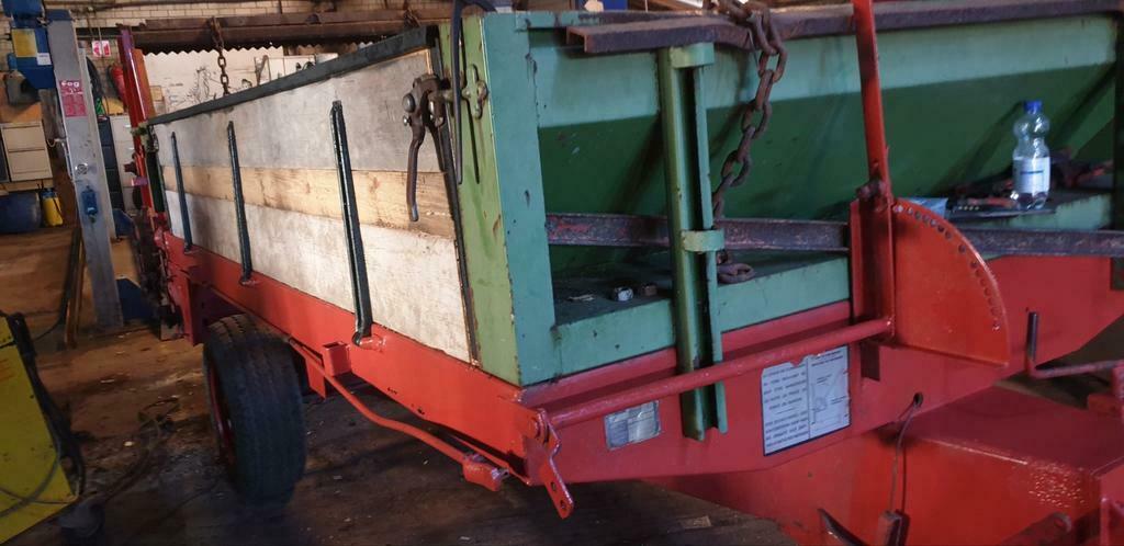 mestverspreider/vr.w.assen /velgen/ hefmast/ kunstmest stro., Ophalen