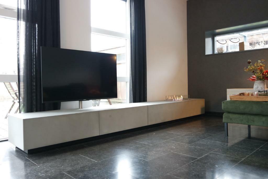 TV-Meubel Alpha dressoir lowboard  betonlook ethanolhaard 50, Ophalen, Met klep(pen), Overige materialen, Minder dan 100 cm