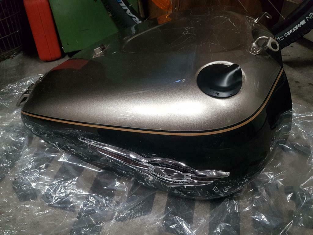 Tk splinternieuwe tank en zadel voor kawasaki 1700 vulcan, Motoren, Ophalen of Verzenden