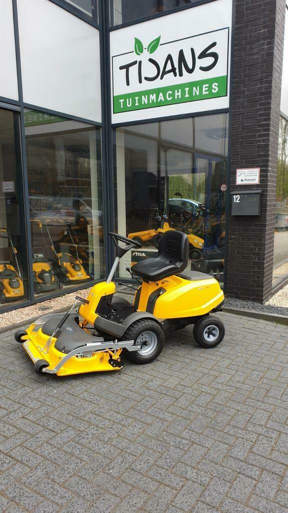 Nieuwe stiga  villa  15  hst  met  maaidek  frontmaaier, Tuin en Terras, Ophalen of Verzenden, Nieuw, 90 tot 120 cm