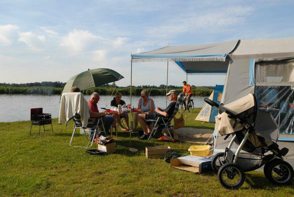 Kamperen aan het water, Rolstoelvriendelijk, Aan meer of rivier, Recreatiepark