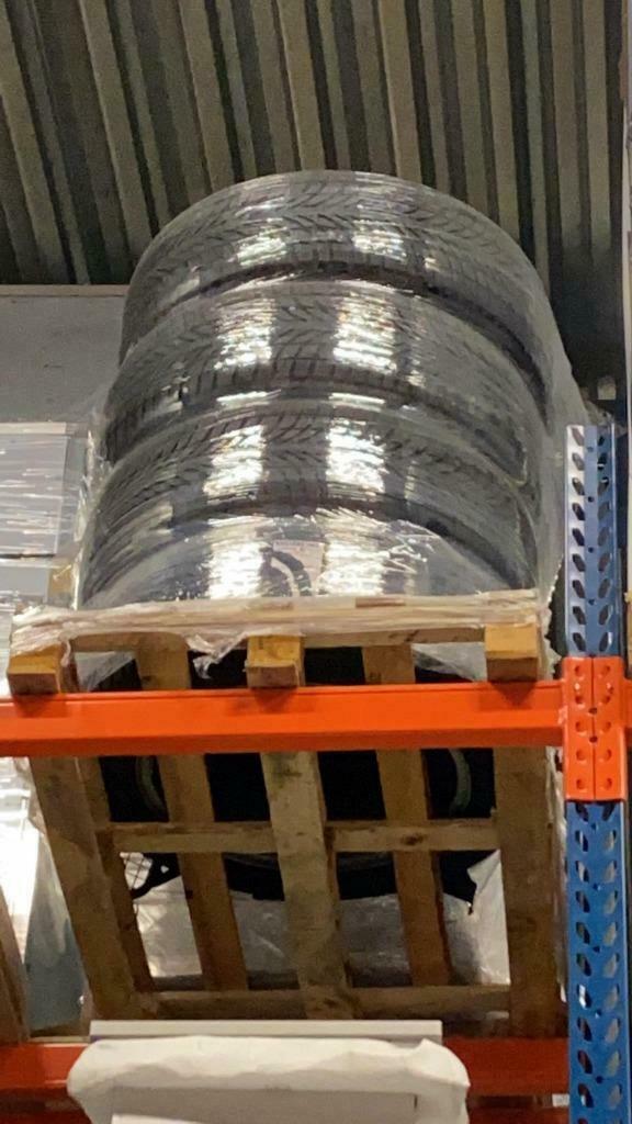 Nieuwe velgen en banden voor Range rover sport, Auto-onderdelen, Ophalen of Verzenden, Terreinwagen, Winterbanden, Band(en)