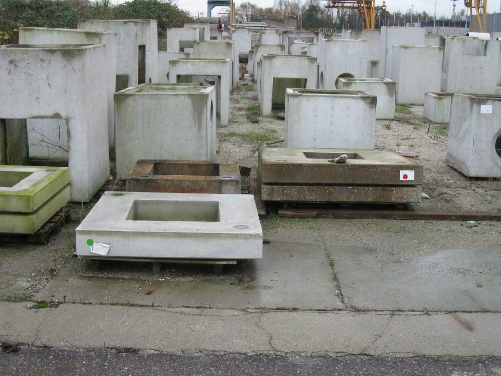 Betonput beton put putten rioolput riolering pompput, Ophalen of Verzenden, Zo goed als nieuw