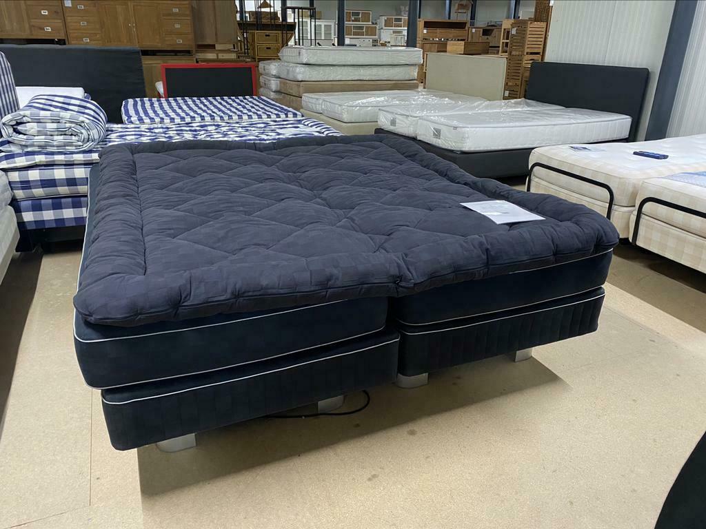 HASTENS OUTLET WINKEL Hästens bjx toppers en outlet bedden, Ophalen of Verzenden, Zo goed als nieuw, Eenpersoons