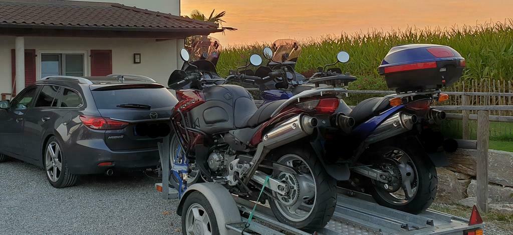 Motoraanhanger te huur. Motortrailer, Aanhangwagen