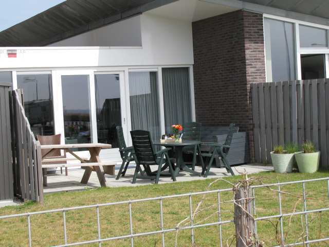 Te huur luxe vakantie appartement met tuin aan de kust, 5 personen, Wasmachine, 2 slaapkamers, Noord-Holland