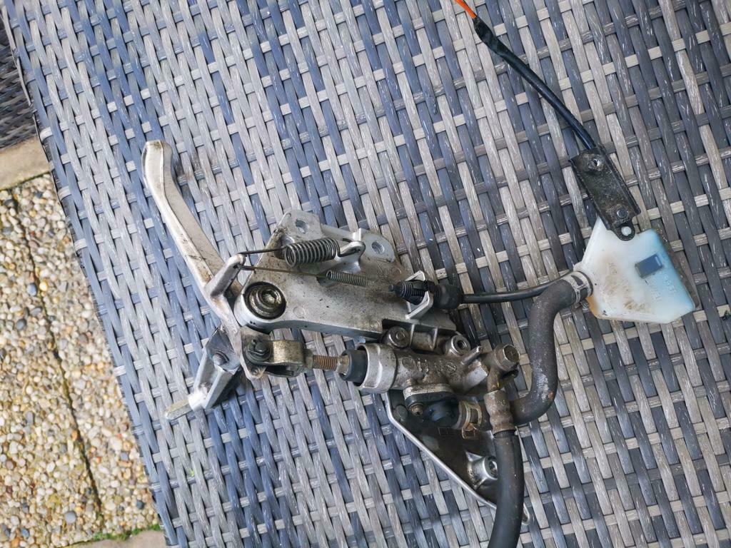 Voetsteun rem set suzuki sv650s 2006, Motoren, Onderdelen | Suzuki, Ophalen of Verzenden, Gebruikt