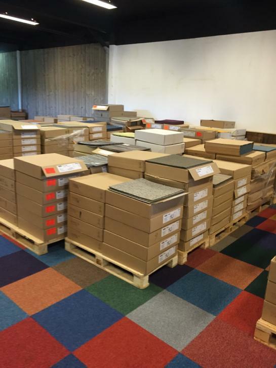 Desso Tapijttegels  €1,- per stuk, Ophalen, Crème, 75 m² of meer, Nieuw