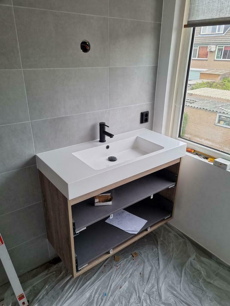 Installatie van cv en loodgieterswerk, Diensten en Vakmensen