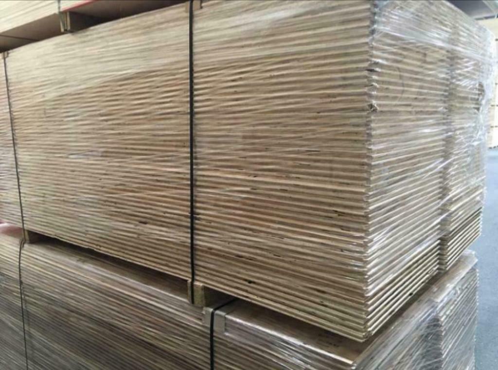 Underlayment 244cm x 61cm 18mm 4 zijden tong en groef, Doe-het-zelf en Verbouw, Platen en Panelen, Nieuw, Multiplex, Minder dan 20 mm