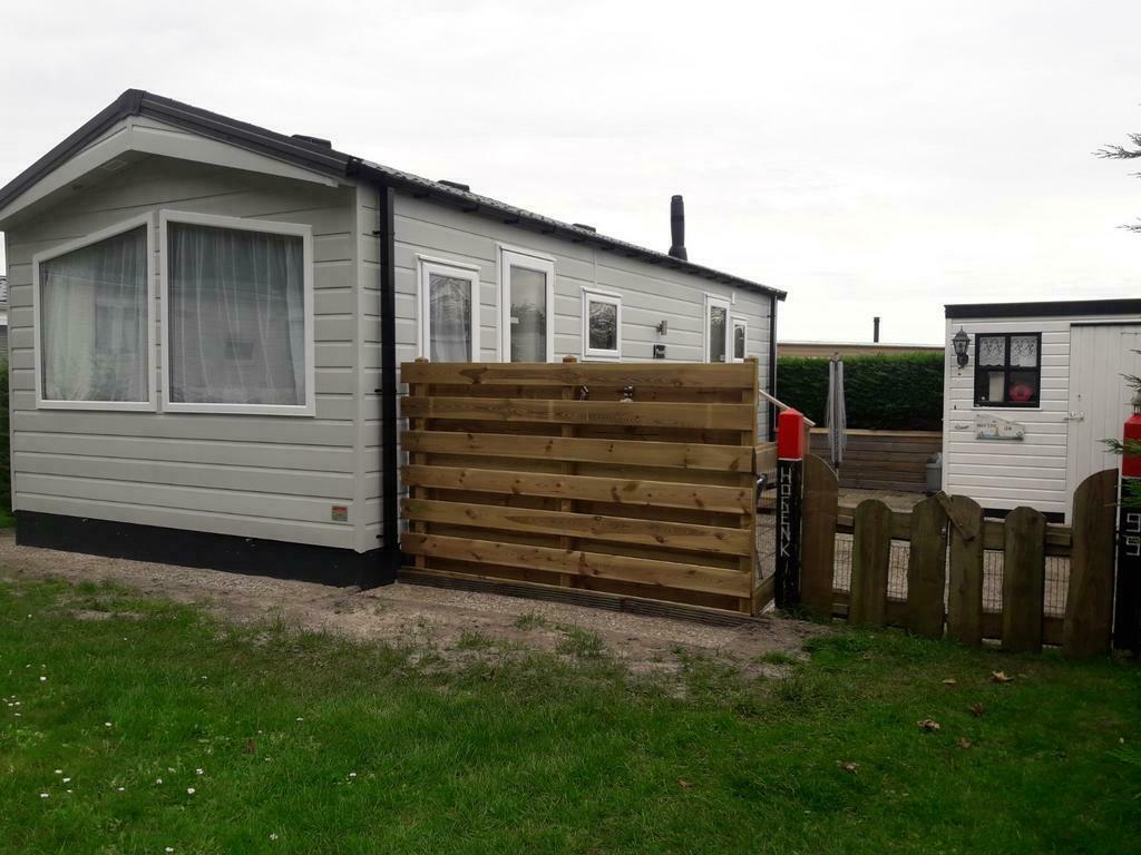 Caravan Stacaravan Chalet West Terschelling, meertje van Hee, 2 slaapkamers, In bos, Friesland, Chalet, Bungalow of Caravan