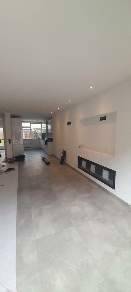 Tegelzetter stukadoor, Diensten en Vakmensen