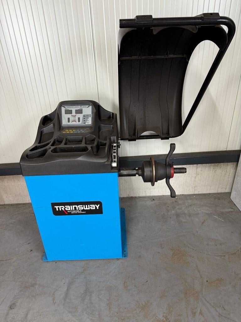 Goedwerkend balanceer machine / balanceer apparaat 220volt, Auto diversen, Autogereedschap, Ophalen, Gebruikt