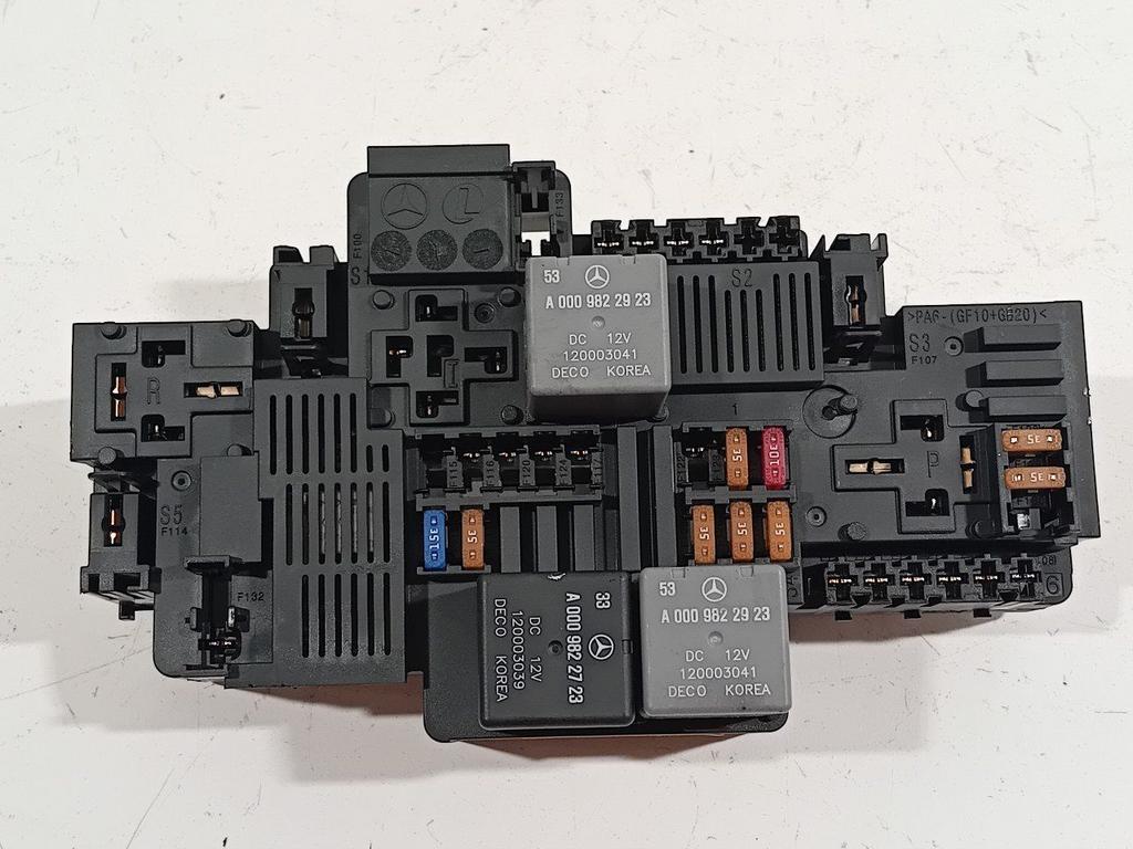 Zekeringkast Mercedes-Benz C-Klasse, Auto-onderdelen, Onderdelen@venauto.nl, Van der Ven Autorecycling B.V., Gebruikt, Ettenseweg 76, 4706 PB Roosendaal, The Netherlands