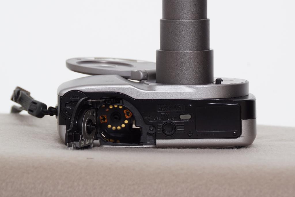 Canon IXUS Z90 – APS filmcamera – compact & stijlvol, Ophalen of Verzenden, Gebruikt, Compact, Canon