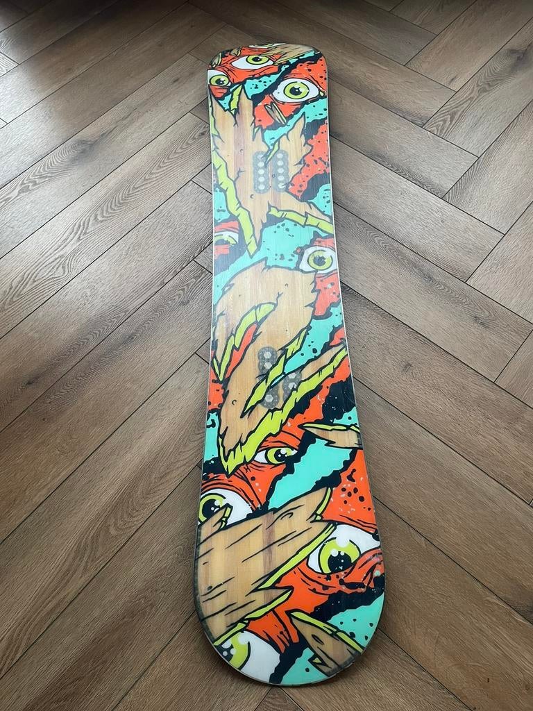 K2 Vandal 137 incl K2 indy bindingen en DC shoes mt.42,5, Ophalen of Verzenden, Zo goed als nieuw, Board