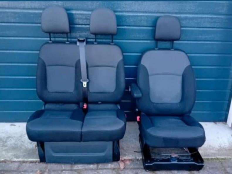 Opel  vivaro Renault trafic bank en stoel 450, Ophalen