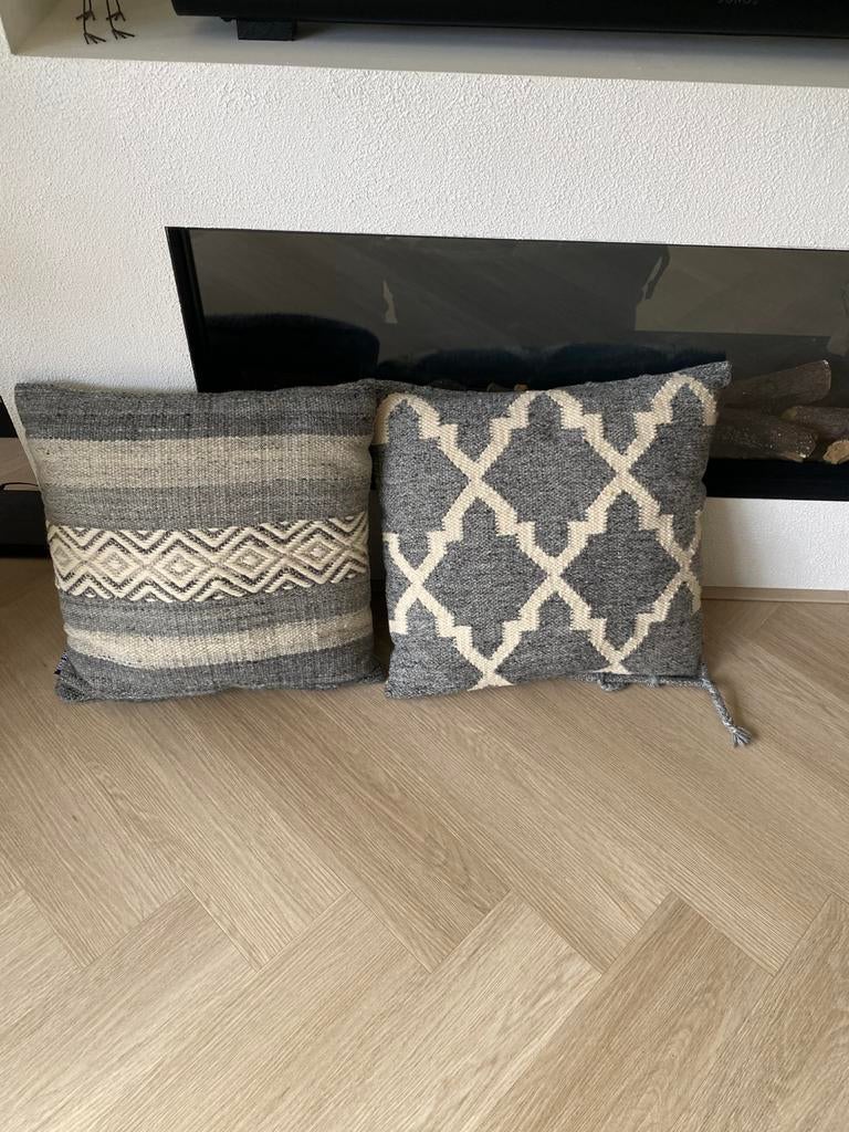 Mooie sierkussens van By Boo, Ophalen of Verzenden, Zo goed als nieuw, Vierkant