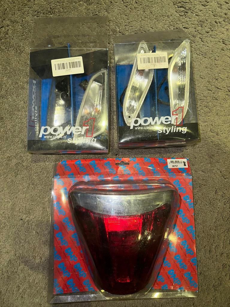 Vespa Achterlamp + LED Knipperlichten, Ophalen of Verzenden, Nieuw, Vespa