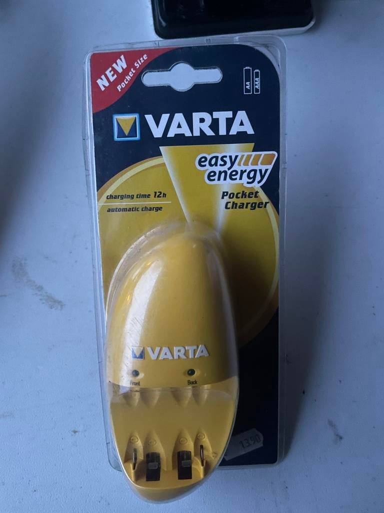 Varta Easy Energy Pocket Charger - Nieuw in verpakking, Ophalen of Verzenden, Nieuw, Oplaadbaar