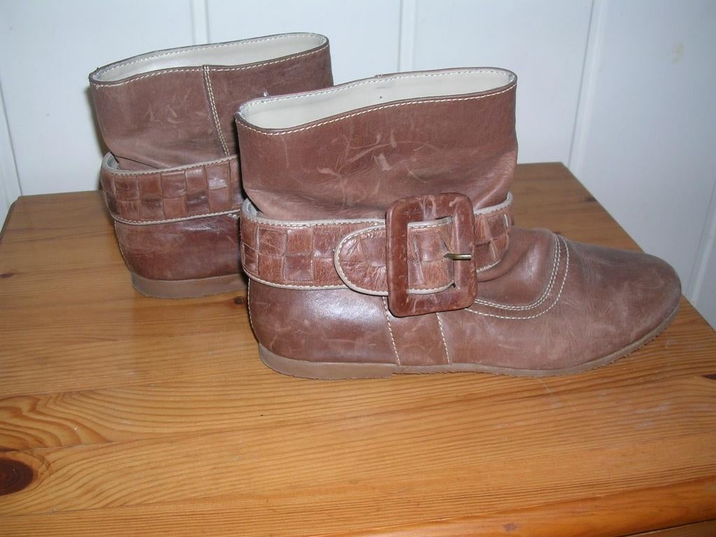 Elegante bruine leren halfhoge laarsjes van Novocento, mt 39, Bruin, Verzenden, Lage of Enkellaarzen, Zo goed als nieuw