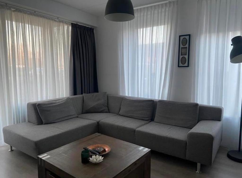 Strakke hoekbank, Huis en Inrichting, Banken | Complete zithoeken, Zo goed als nieuw, Stof, Ophalen