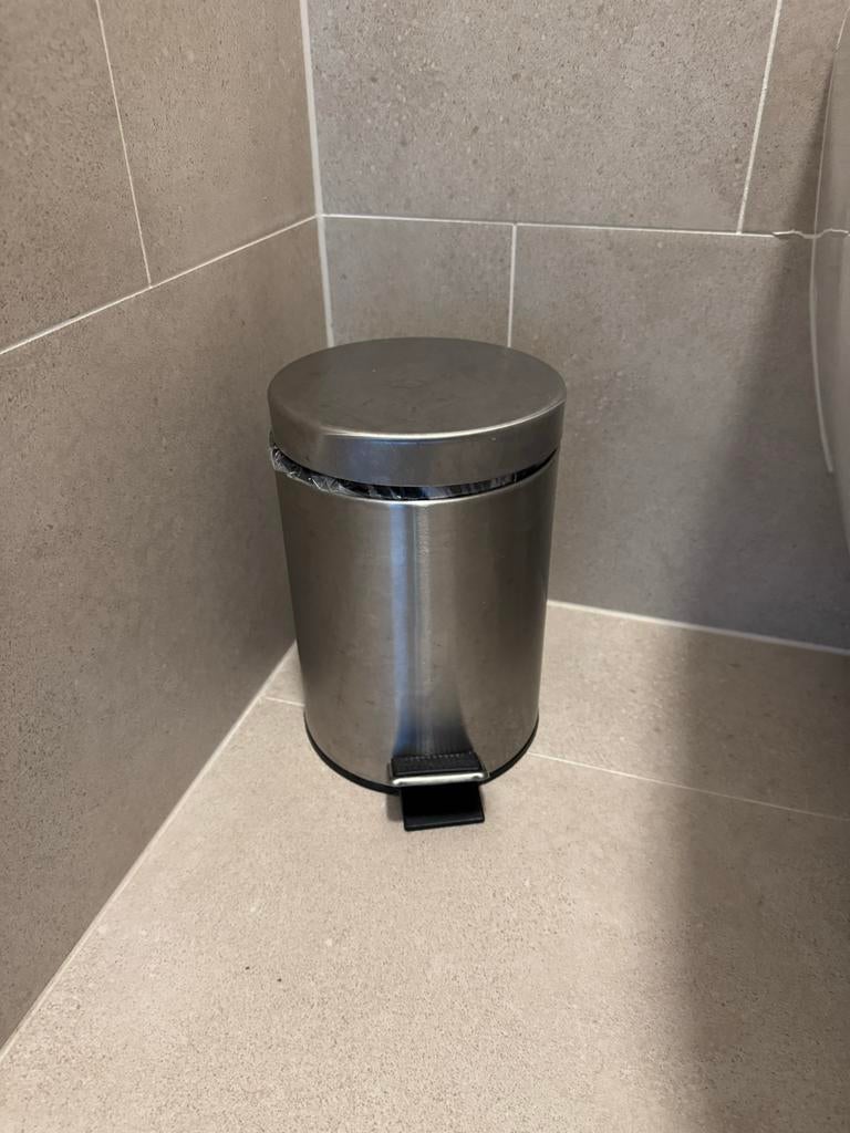 Metalen prullenbak met pedaal - Zo goed als nieuw! / bin, Met pedaal, Ophalen of Verzenden, Zo goed als nieuw, Minder dan 10 liter