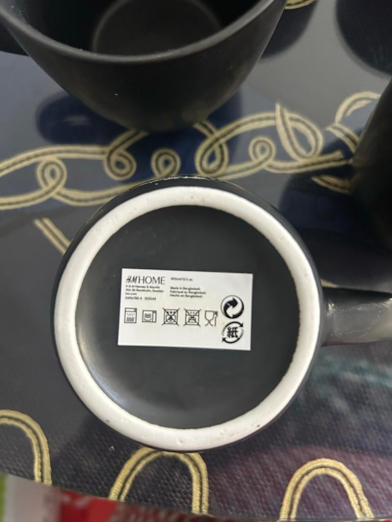 Zwart Servies - H&M Home, Huis en Inrichting, Keuken | Servies, Zo goed als nieuw, Bord(en), Effen, Aardewerk, Ophalen